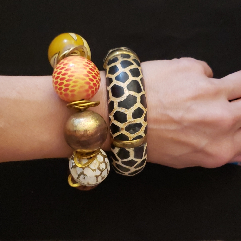 One would bangle & beaded bracelet
